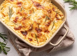 Рецепт дня: запеченный картофель с сыром чили — быстрый ужин с пикантным вкусом