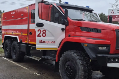 Новые пожарные автомобили начали службу в Костромской области