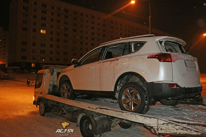 Серьезных повреждений автомобиль не получил | Источник: «АСТ-54»/«ВКонтакте»