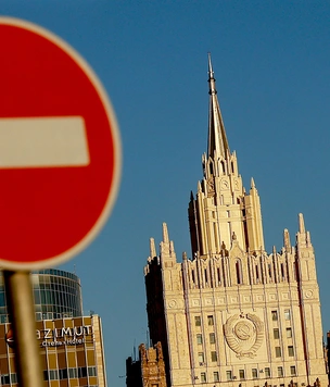 10 дней с начала санкций 2022: как реагируют экономика и россияне