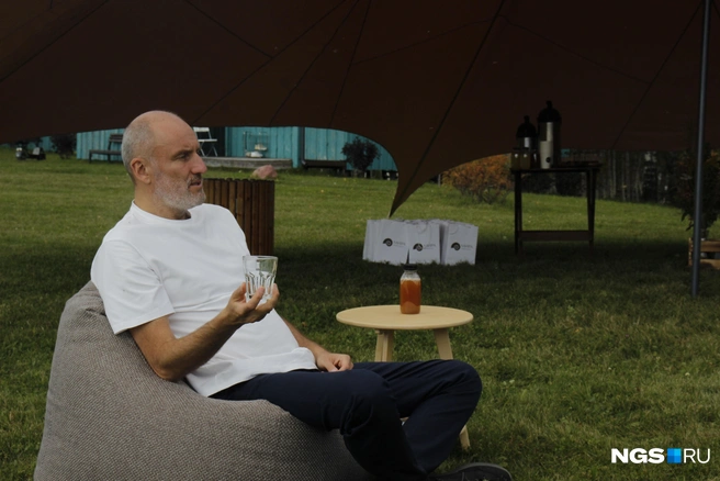 Андрей Алексеев в Парке Мира | Источник: Стас Соколов \ NGS.RU