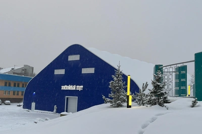 В Мурманске открыли сезон катаний на катке в Долине Уюта