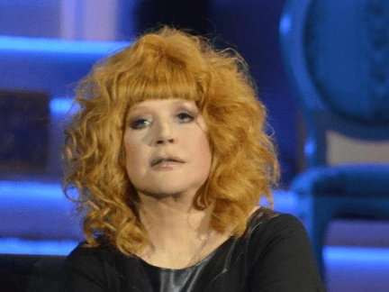 «Ей больше не стоит делать пластику»: хирург прошелся по внешности Аллы Пугачевой