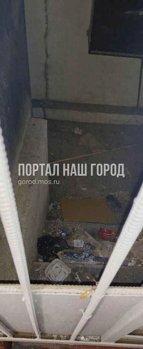 Свалка в подъезде | Источник: gorod.mos.ru
