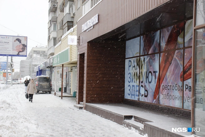 «Раковарня» не испугалась отсутствия парковок на Вокзальной магистрали | Источник: Стас Соколов/NGS.RU