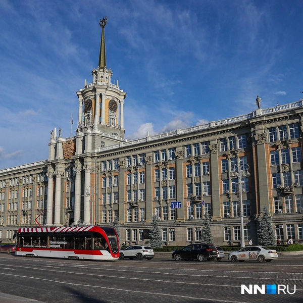 В этом здании находится городская администрация | Источник: Наталья Бурухина / NN.RU