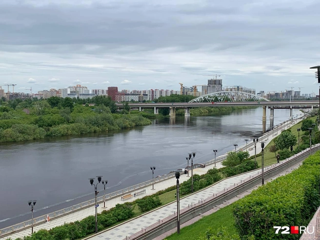 Сверху хорошо видно, что первый ярус полностью скрыт под водой | Источник: Никита Кифорук / 72.RU
