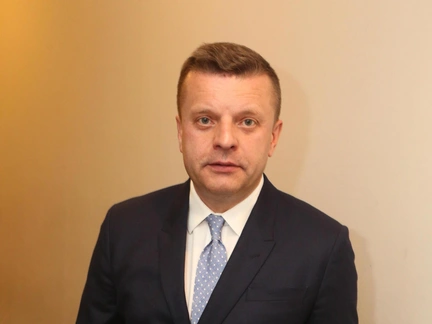 Дибров называл предателем, а Березовский видел президентом. Где сейчас ведущий «Намедни» Леонид Парфенов