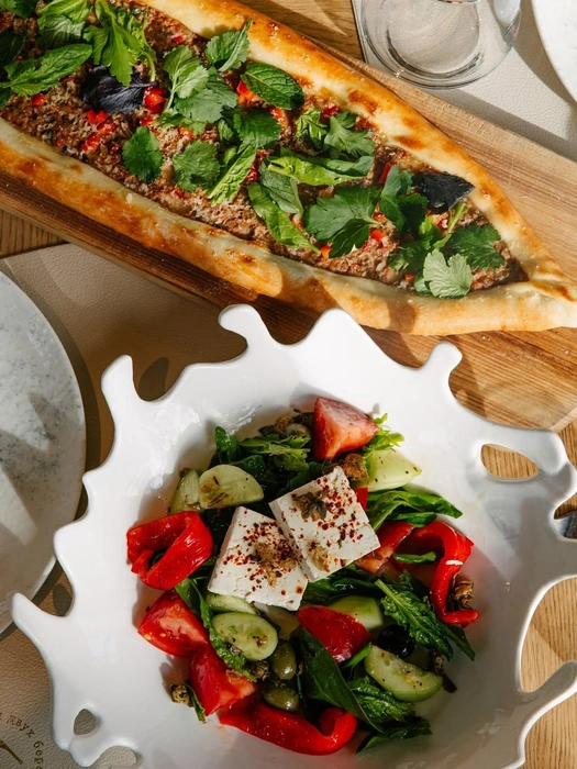 Повара готовят из кубанских продуктов | Источник: teplye_strany / Instagram.com (экстремистская организация, деятельность запрещена на территории РФ)