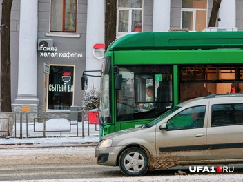 Зелёный цвет напоминает о скором приходе лета | Источник: Булат Салихов / UFA1.RU