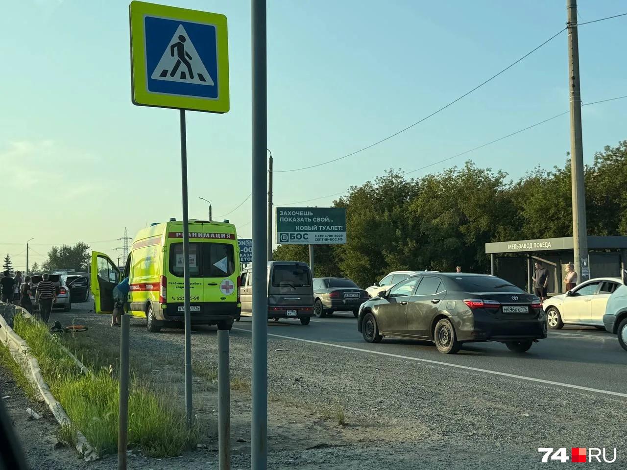 Подросток, сбитый машиной на «зебре» у ТК «Орбита», попал в реанимацию с множественными травмами