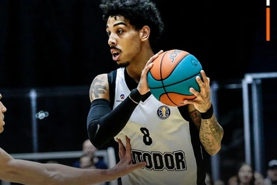 Баскетболист Эдвардс уехал из России из-за атак БПЛА