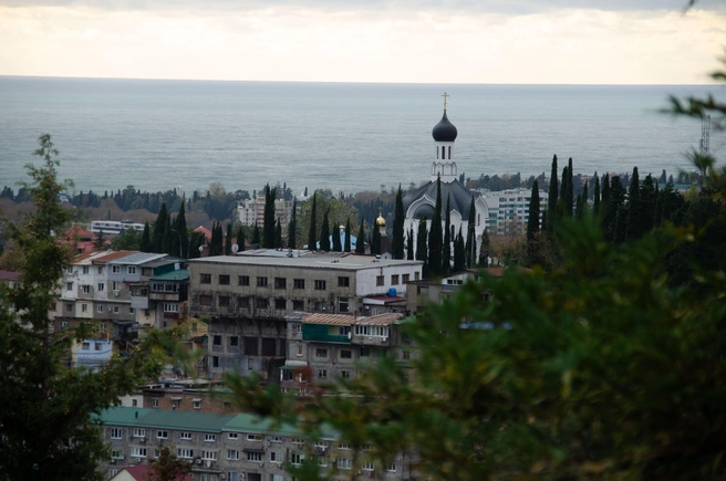 Горожанам и гостям курорта рекомендовано сохранять спокойствие при получении сигнала тревоги | Источник: Оксана Витязь