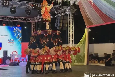 Масштабный тур ансамбля «Ровесники» из Благовещенска