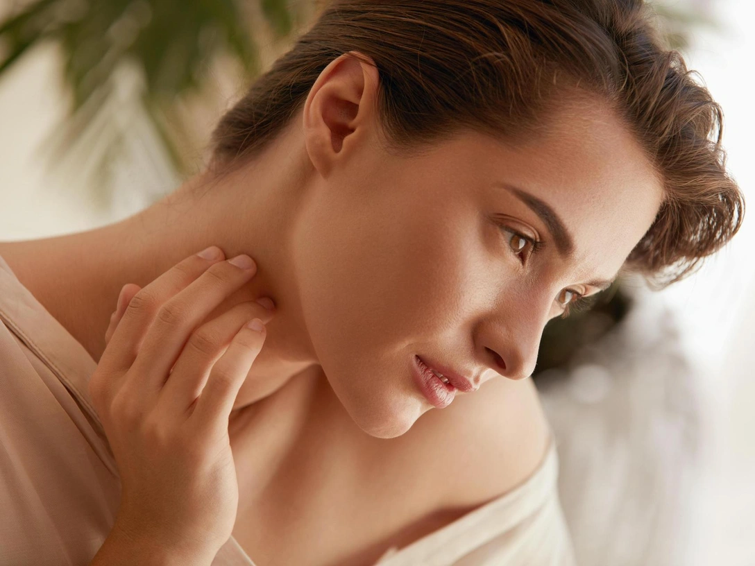 Как избавиться от шрамов после акне: эффективные процедуры и домашний уход | marieclaire.ru