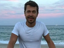 Павел Деревянко вернулся к жене и вновь стал папой