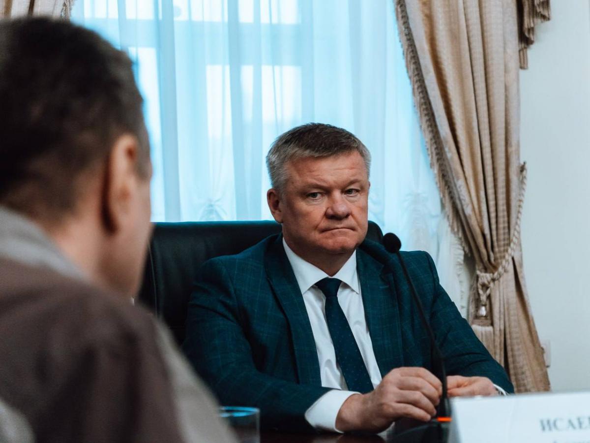 Работавшего с рязанскими чиновниками саратовского вице-губернатора оштрафовали за ночное ДТП