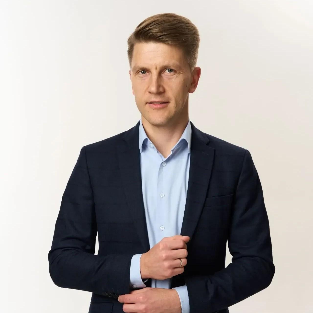 <p>Владимир Яровенко</p>