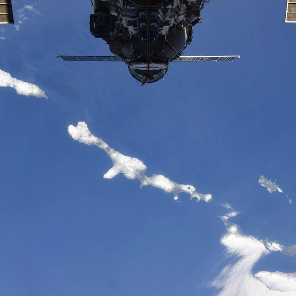 Курильские острова | Источник: roscosmos.ru