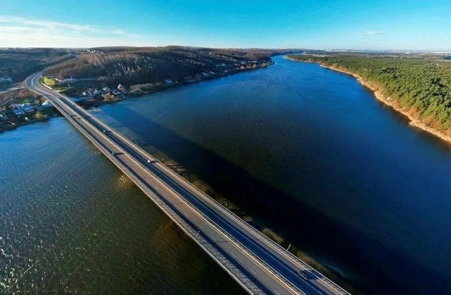 Удары ВСУ повредили оборудование Белгородского водохранилища. Произошел сброс воды | Источник: оперативный штаб Белгородской области