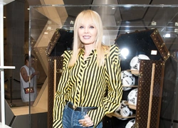 Валерия на открытии поп-ап-стора Louis Vuitton, 30 мая