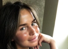 Алекса показала брутального бойфренда