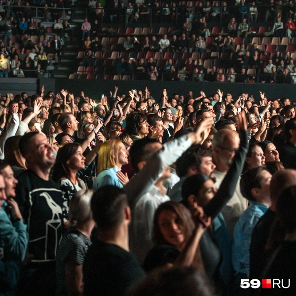 Зал подпевал любимым песням | Источник: Василина Любимова / 59.RU