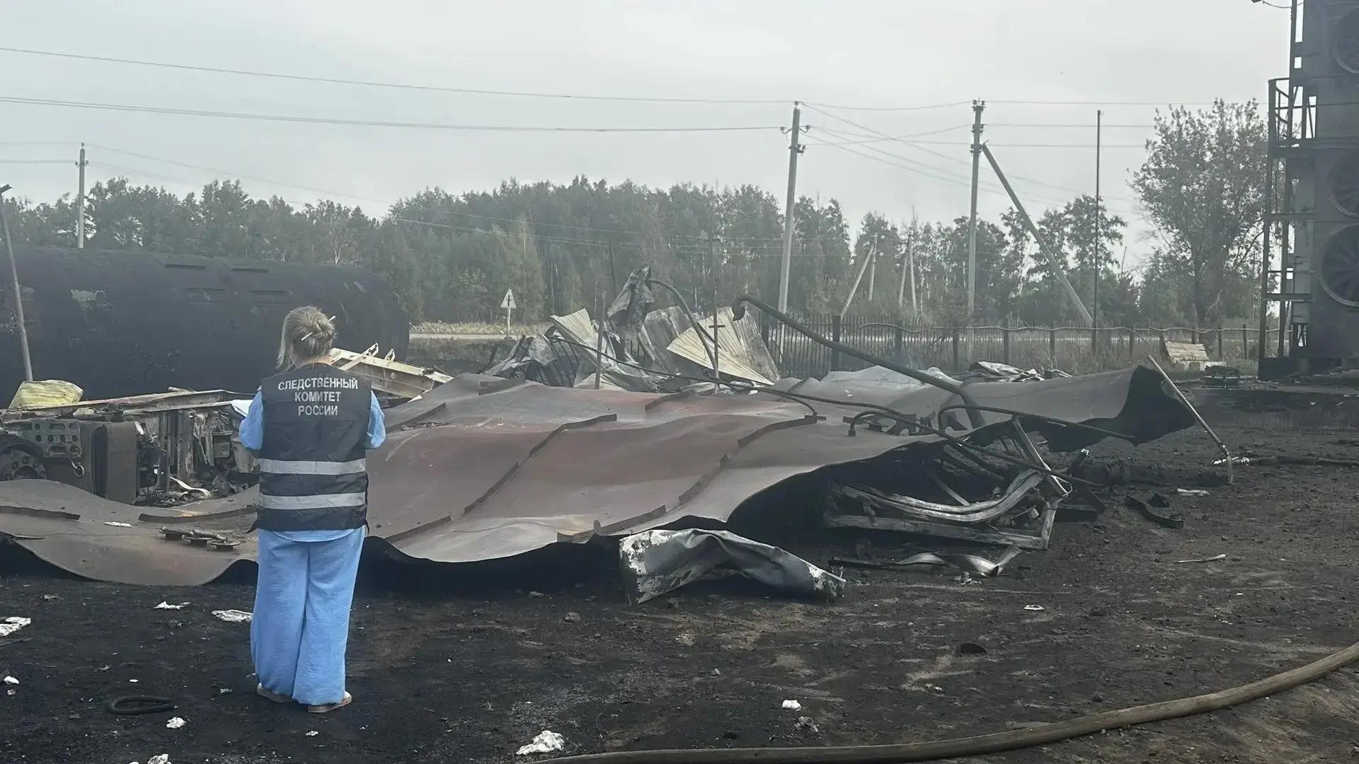 Разбросало на десятки метров: под Омском взорвался газовоз — водитель в реанимации