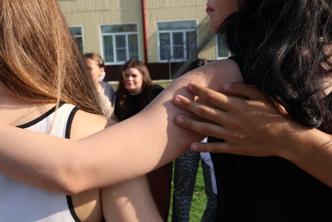 Чтобы принять диагноз, важно чтобы рядом человек, уже прошедший и принявший все этапы болезни | Источник: Таисия Ланюгова