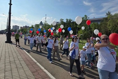 Парад семей на набережной Благовещенска