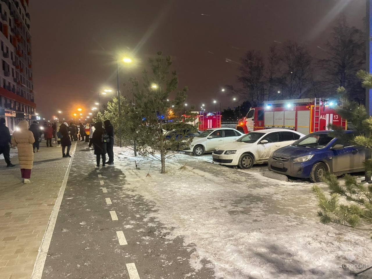 В тюменской многоэтажке на Первооткрывателей третий раз за сутки произошел пожар