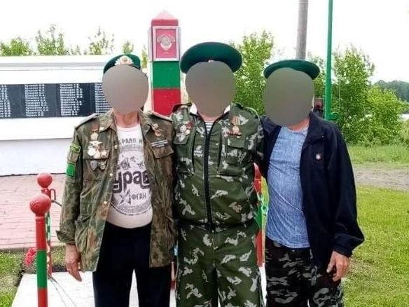 Евгений проходил службу в пограничных войсках. | Источник: читатель E1.RU