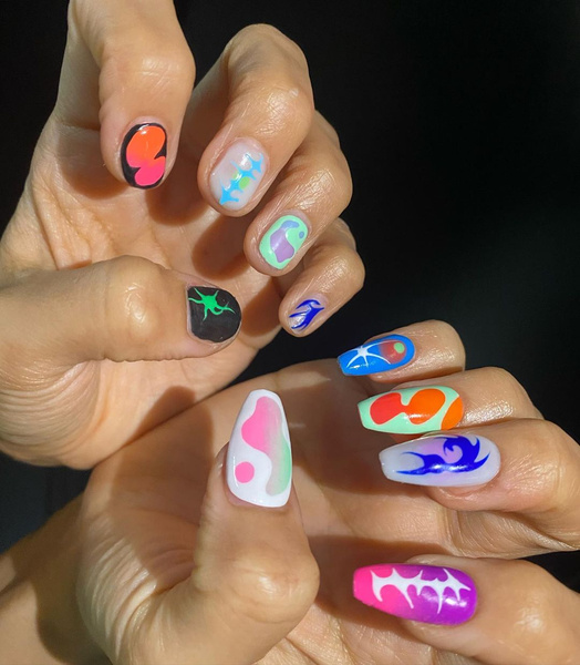 Jelly nails: 20 идей трендового прозрачного маникюра