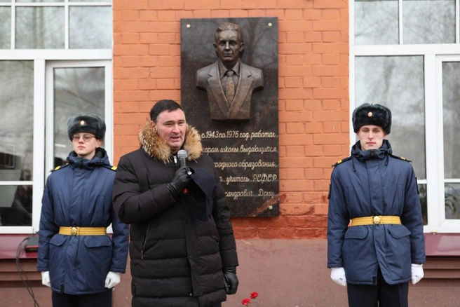 В торжественной церемонии принял участие мэр города Руслан Болотов | Источник: пресс-служба администрации города Иркутска