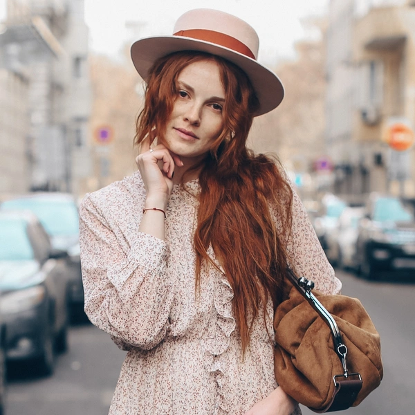 Пролет или улет: модный блогер разбирает образы звезд | woman.ru