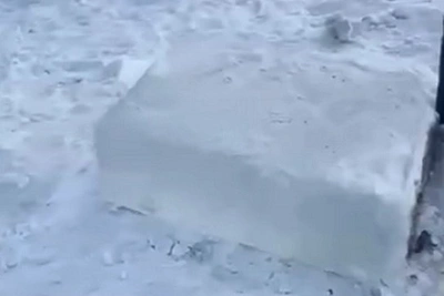 Ледяную горку в Чите повредили в новогоднюю ночь