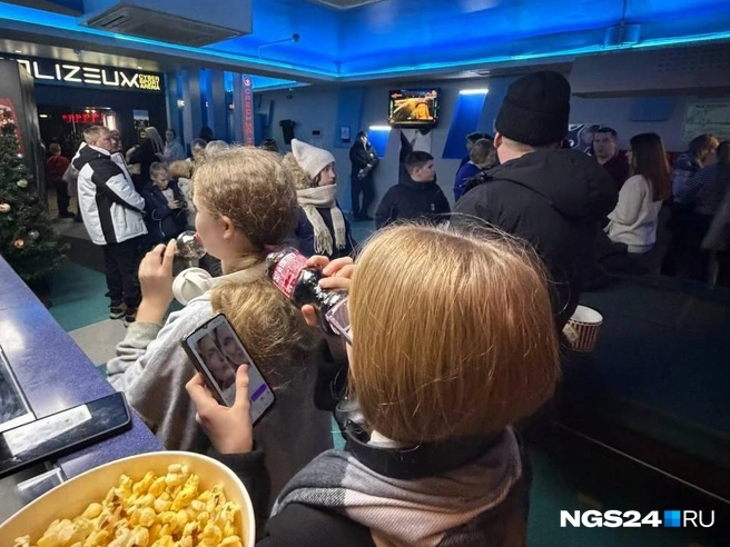 А тем временем в залах битком | Источник: Кадрия Катцина / NGS24.RU