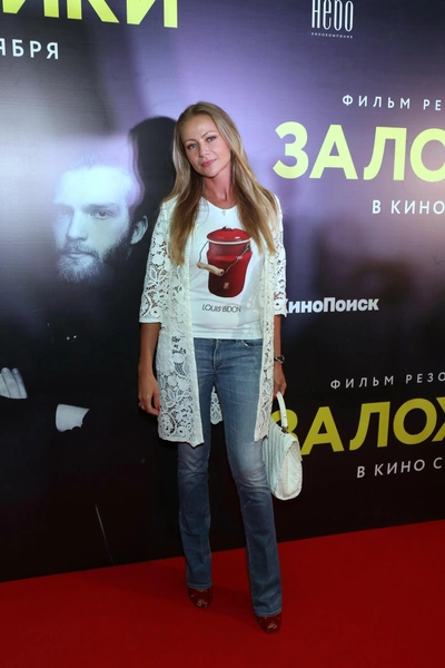 Мария Миронова | www.starhit.ru