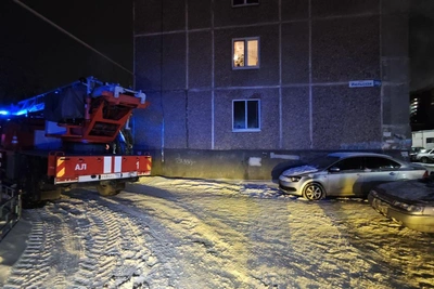 Пожар на Июльской в Екатеринбурге: эвакуация жильцов