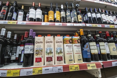 Самарский магазин оштрафован за рекламу алкоголя 'согреться'