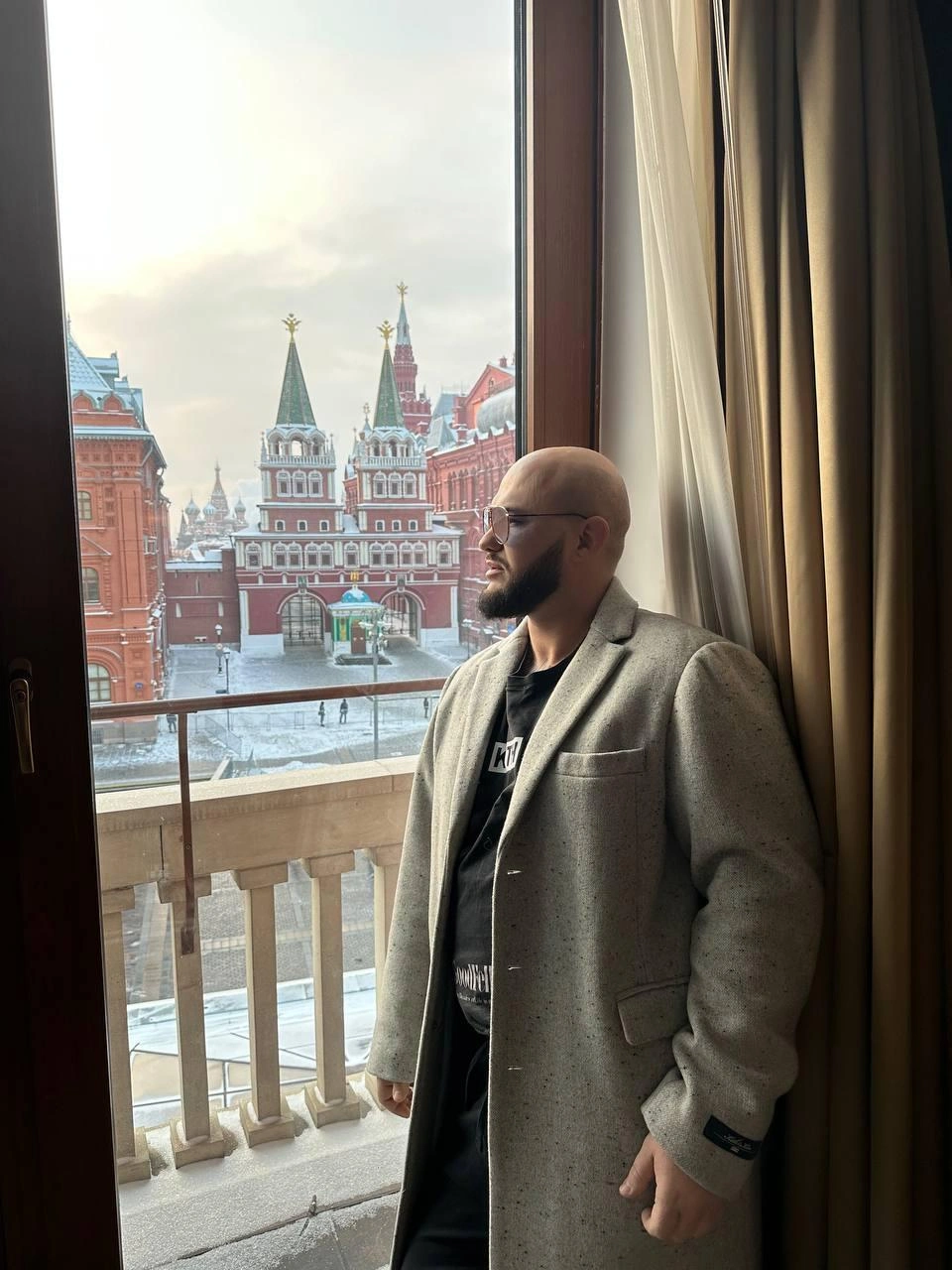 Переезд в Москву стал для Устименко главным карьерным поворотом, и вскоре он начал работать с Black Star | Источник: ДЖИГАН / T.me