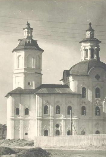 В Богоявленском соборе Ишима в 1880 году состоялась свадьба Григория Мачтета и Елены Медведевой. Архивный снимок сделан значительно позже | Источник: фото 1950–1960-х годов из фондов Ишимскиого музейного комплекса им. П.&nbsp;П.&nbsp;Ершова / Sobory.ru