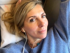 «Не люблю фотошоп»: бесстрашная Светлана Бондарчук поделилась снимками, которые многие сочли бы неудачными