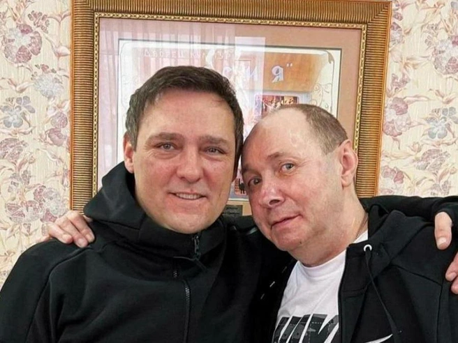 Юрий Шатунов и Сергей Кузнецов продолжали общение после распада коллектива. | Источник: Юрий Шатунов / Vk.com