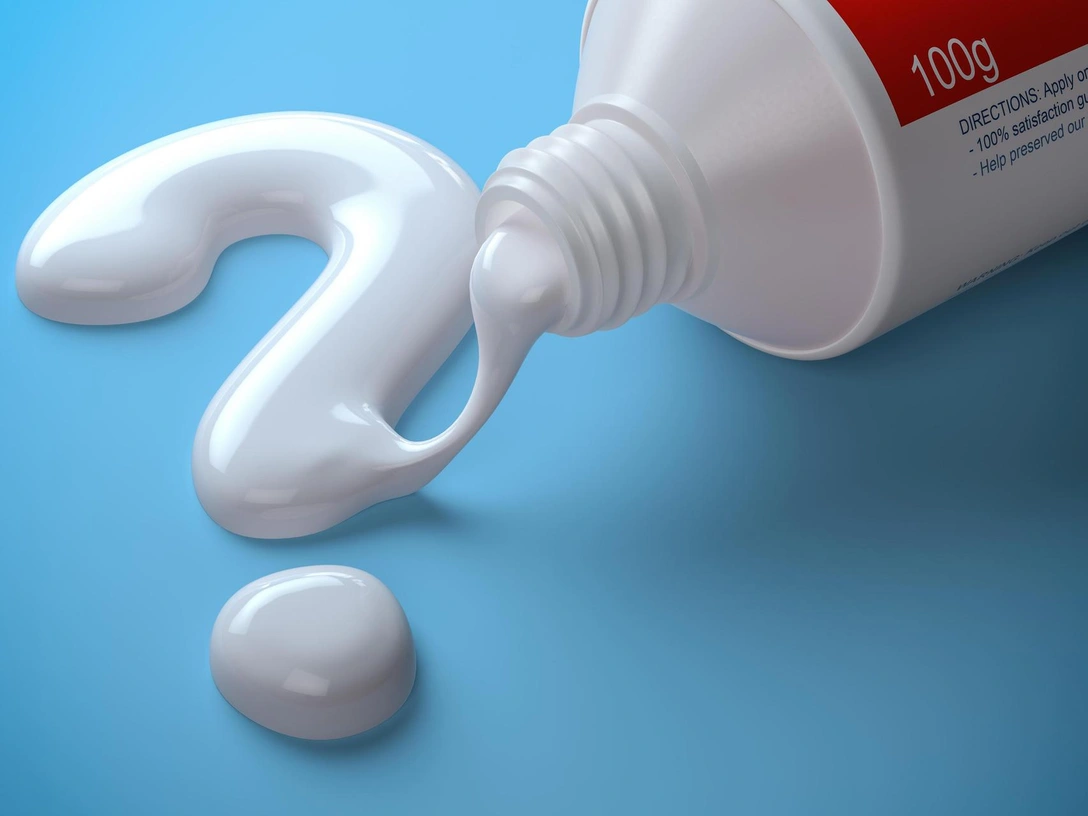 Хитрости хозяйки: 7 полезных способов применения зубной пасты в быту, о которых вы никогда не слышали | marieclaire.ru