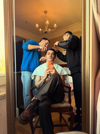 Неизменная часть работы | Источник: _burakdeniz / Instagram (экстремистская организация, деятельность запрещена на территории РФ)