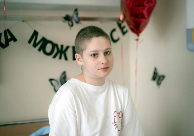 «Не входит в стандарт ОМС». 16-летней Лизе нужна помощь в борьбе с онкозаболеванием | Источник: Екатерина Фёдорова / БФ «свет.дети»