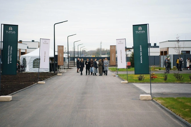 Гостям провели экскурсию и дали возможность увидеть «Титул Зубово» глазами будущих новоселов | Источник: Группа компаний СУ № 1