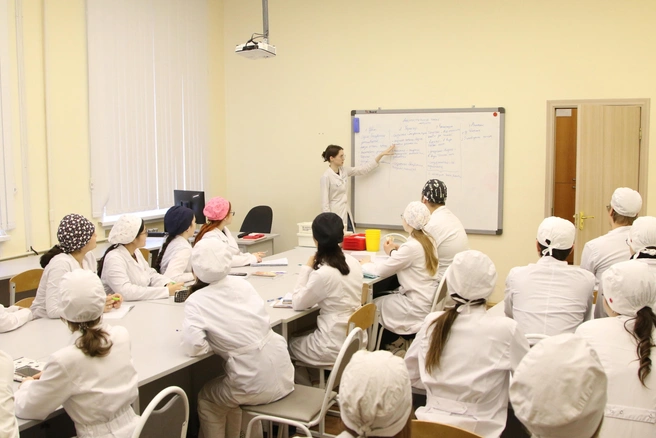 Губернатор выделил несколько первоочередных направлений работы со студентами | 142.ru