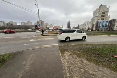 В Воронеже автомобиль сбил женщину на пешеходном переходе